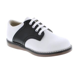 Footnotes Cheer Saddle Oxfords Black and White